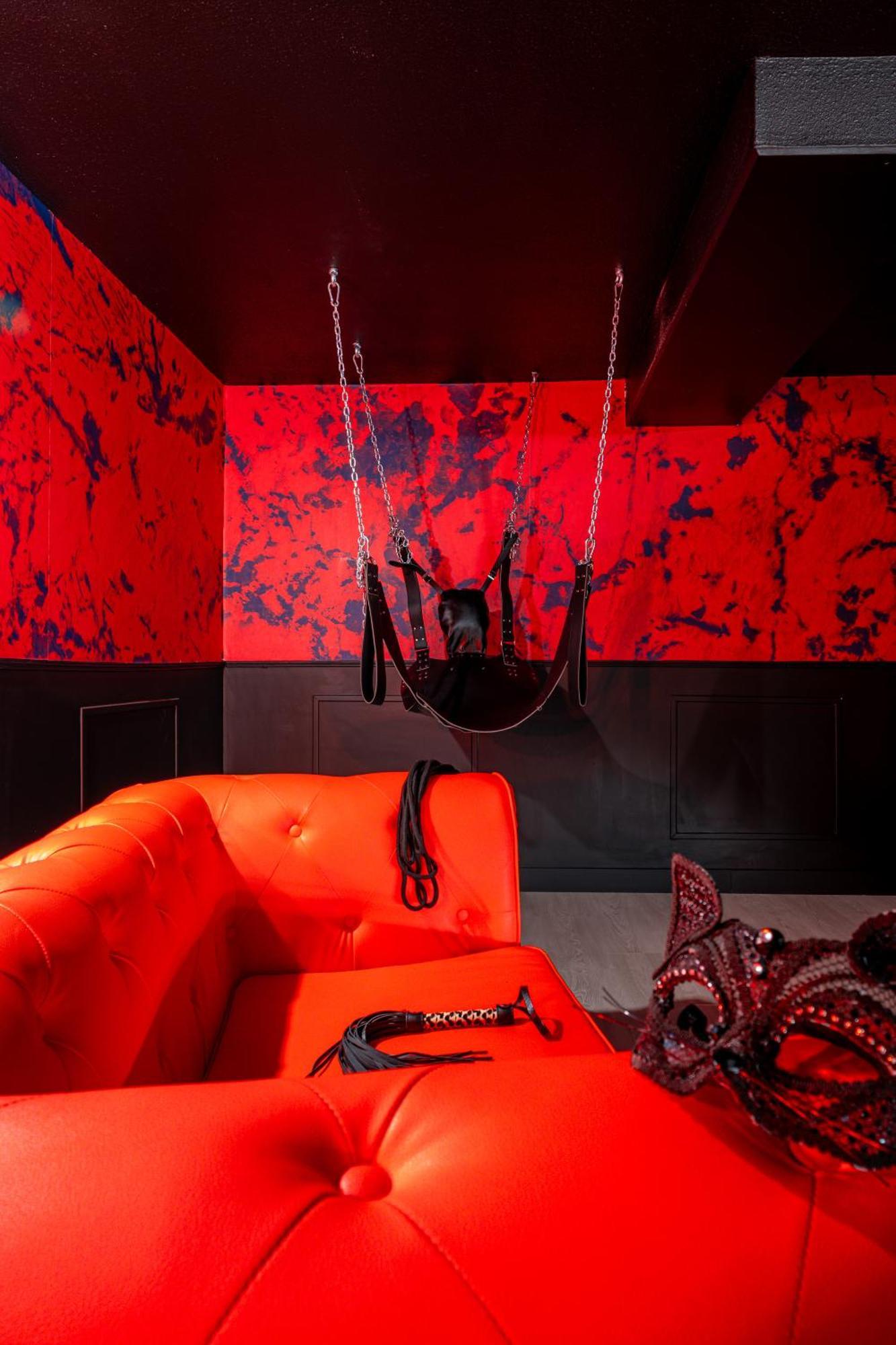 Apartamento Cocon Sensuel - 50 Nuances - Les Cocons De Nath Montbéliard Exterior foto